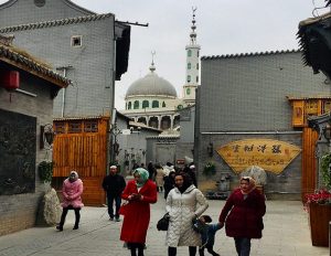 Hui Muslims in China’s ‘Little Mecca’: Fusing Islamic and Han Practices